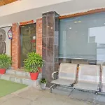 Oyo Flagship Hotel Vills Near Gomti Riverfront Park